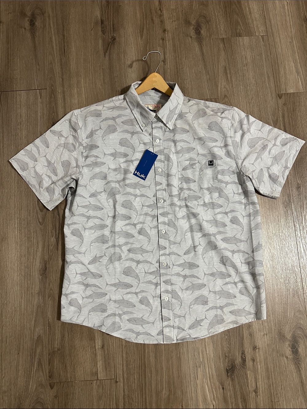 Huk Gray Shirt Short Sleeve Button-Down Shirt NWT